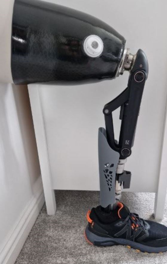 prosthetic leg